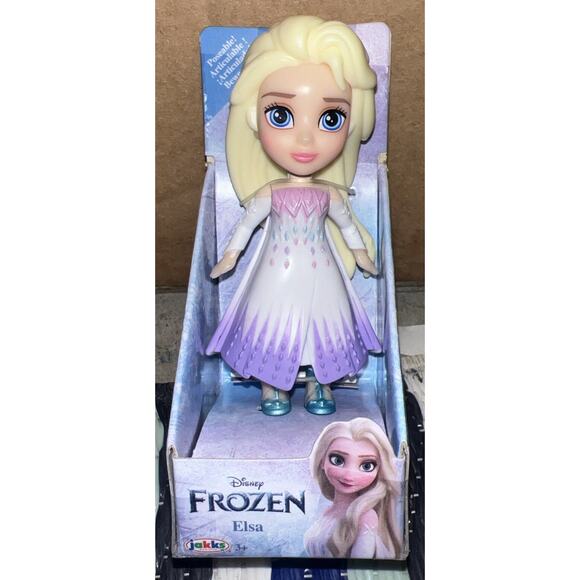 Disney Princess Elsa Poseable Mini Doll Miniature 3.5" Figure Frozen - Picture 1 of 2